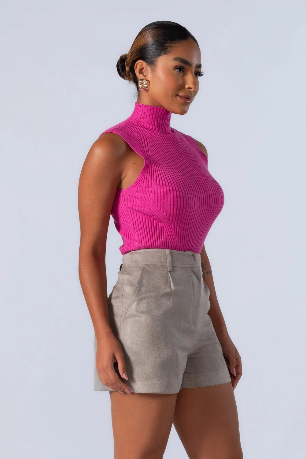 Regata Cropped em Tricot Canelado com Gola Alta - Laranja - Imagem 6