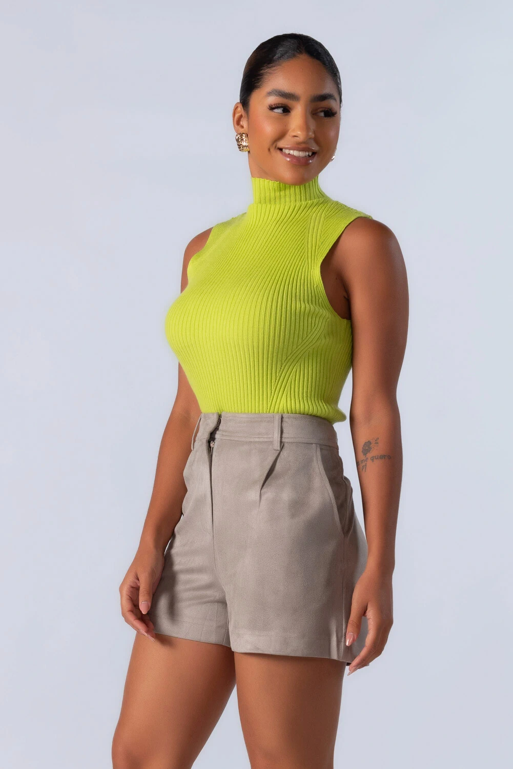 Regata Cropped em Tricot Canelado com Gola Alta - Laranja - Imagem 14